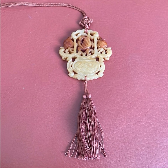 Jewelry - Elegant Cream and Brown Pendant Necklace